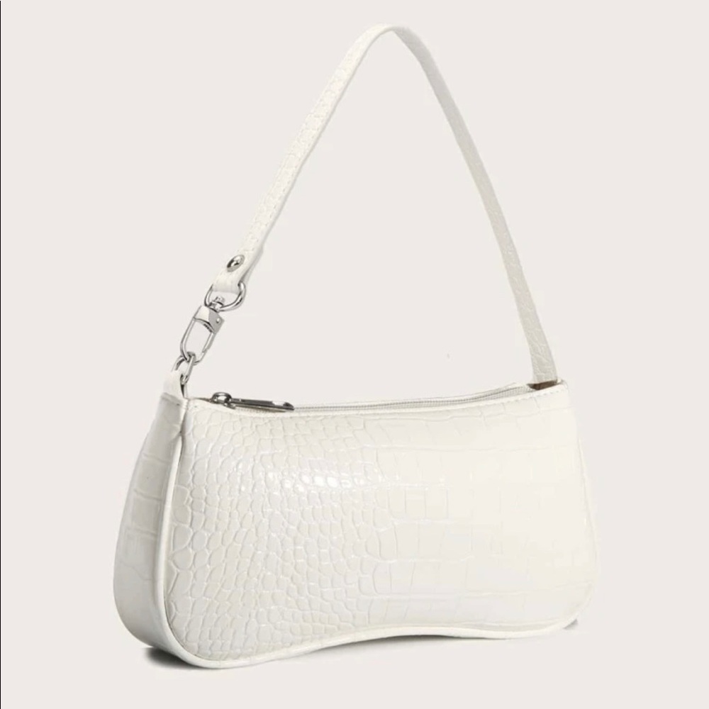 White shoulder bag
